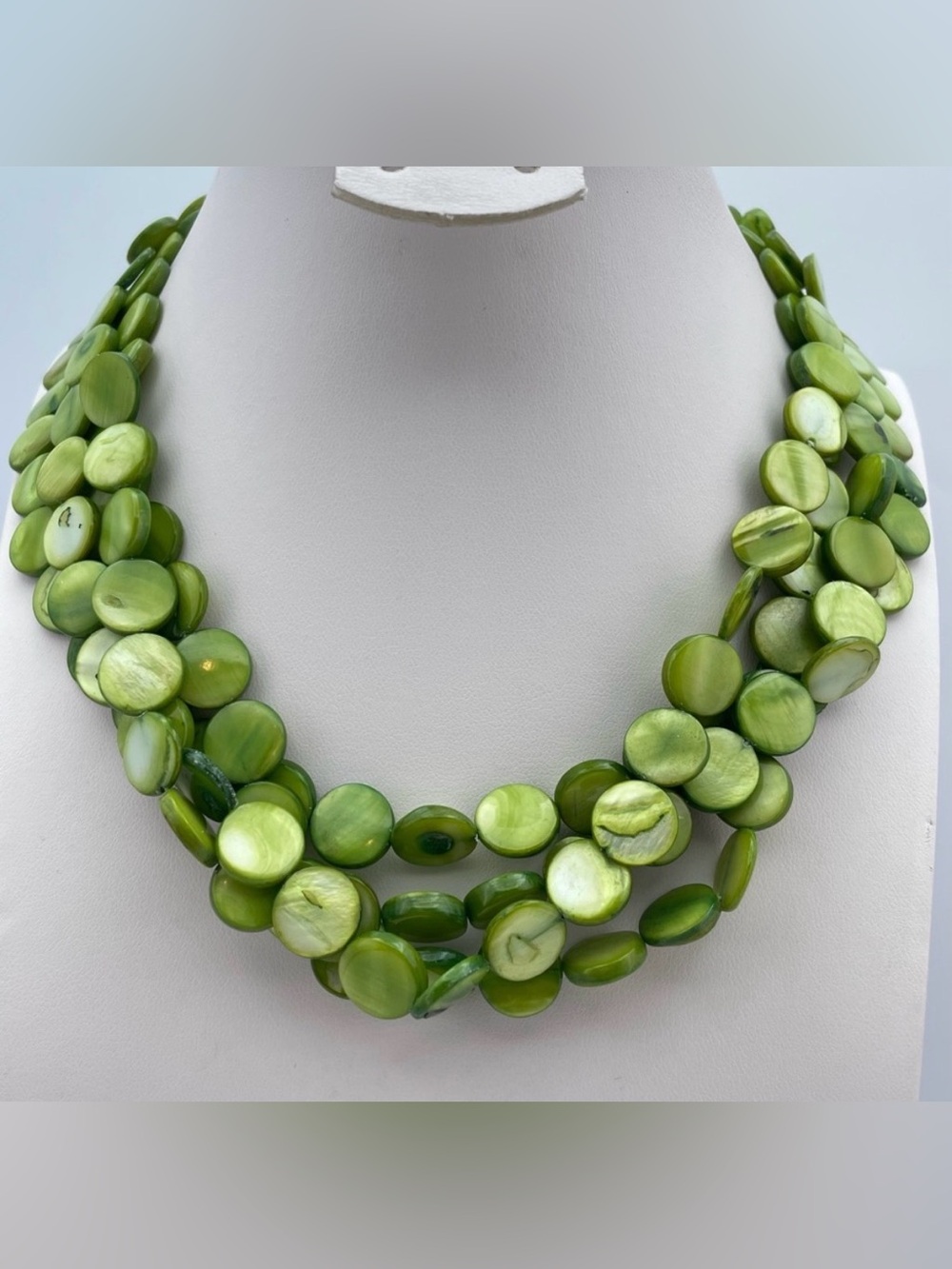 Stunning Green Multi-Strand Shell Disc Necklace – Adjustable Statement Jewelry